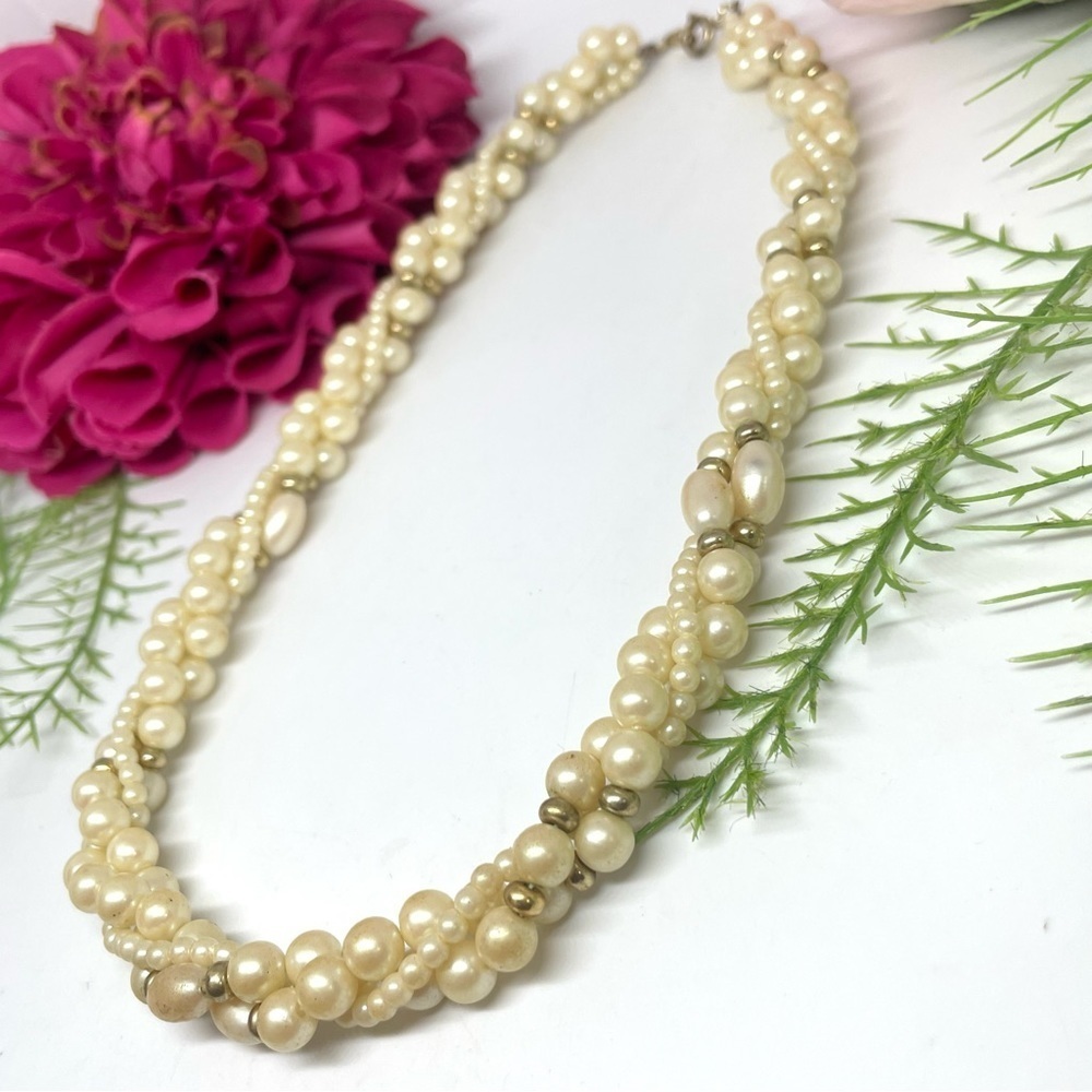 VINTAGE⚜️Dainty Twisted Multi-Strand Pearl Necklace - Picture 4 of 7